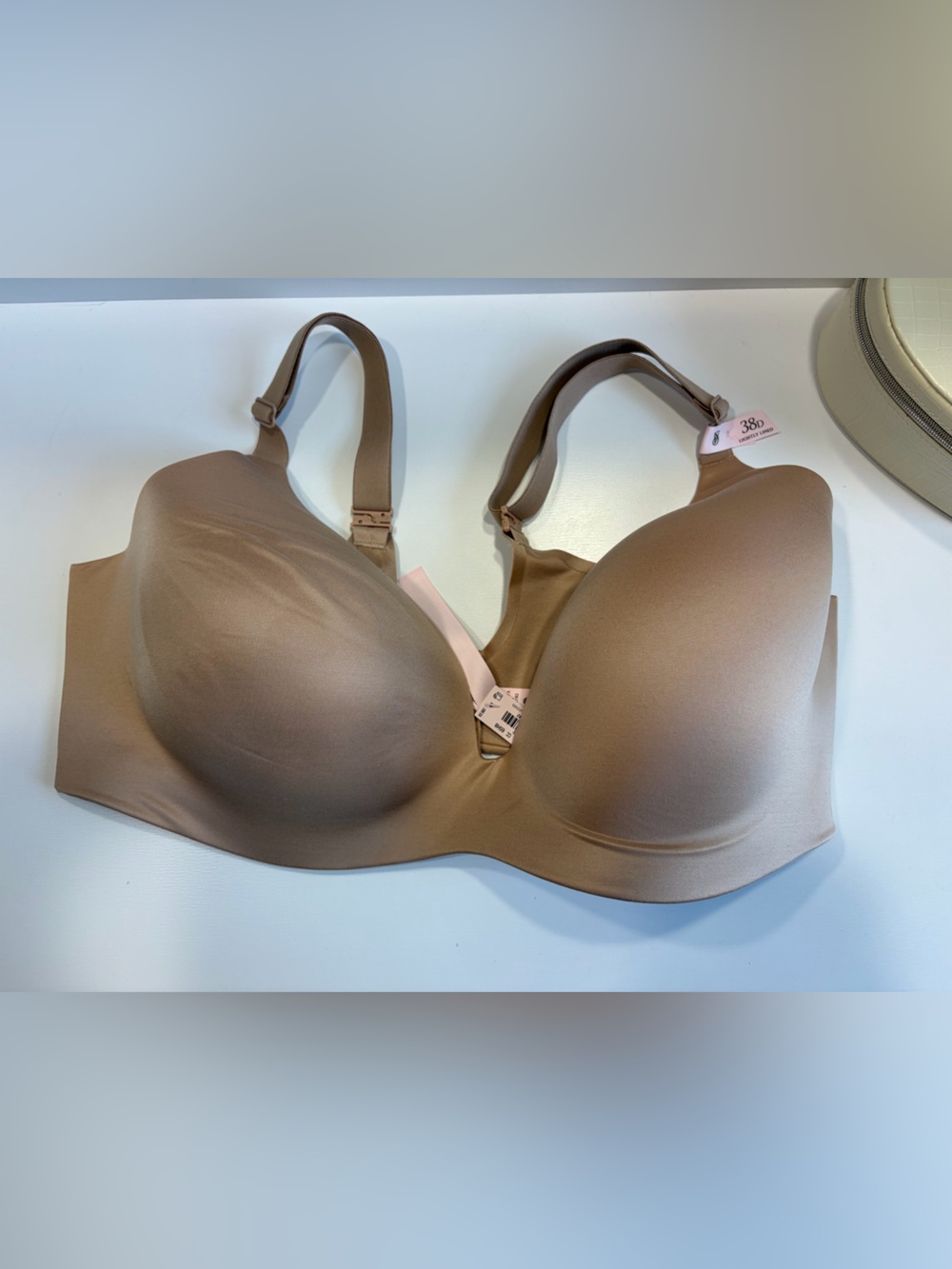 NWT Victoria's Secret Wireless Nude Smooth T-Shirt Bra